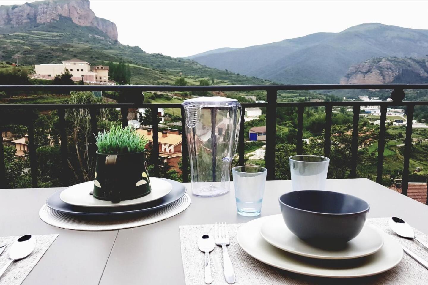 Un Apartamento Con Vistas Viguera المظهر الخارجي الصورة
