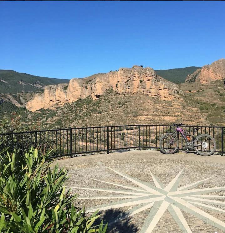 Un Apartamento Con Vistas Viguera المظهر الخارجي الصورة