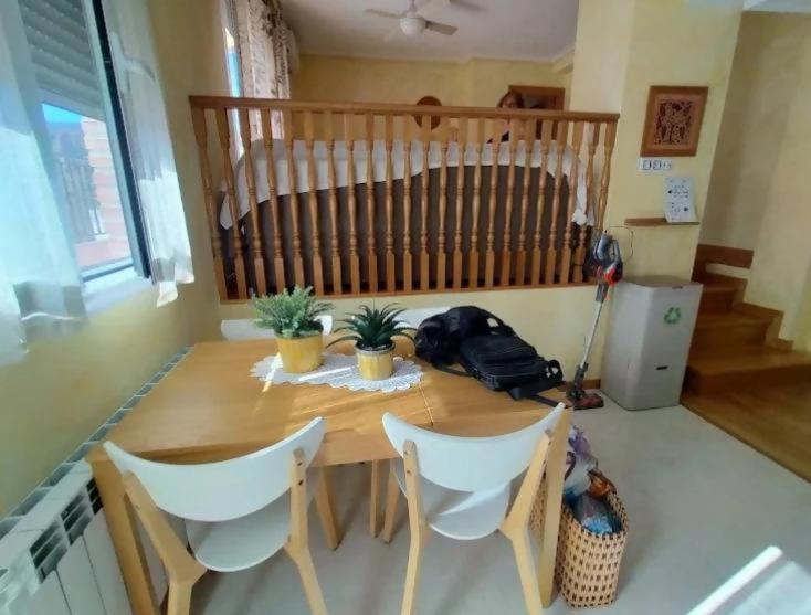 Un Apartamento Con Vistas Viguera المظهر الخارجي الصورة